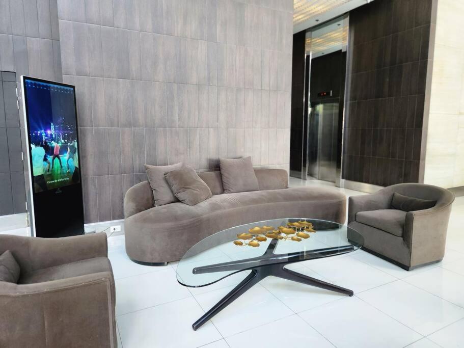 Bgc Fresh & Cozy Studio Near Burgos Circle With Fast Internet Connection Manila Exterior photo