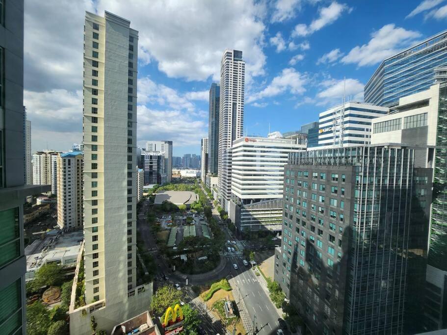 Bgc Fresh & Cozy Studio Near Burgos Circle With Fast Internet Connection Manila Exterior photo